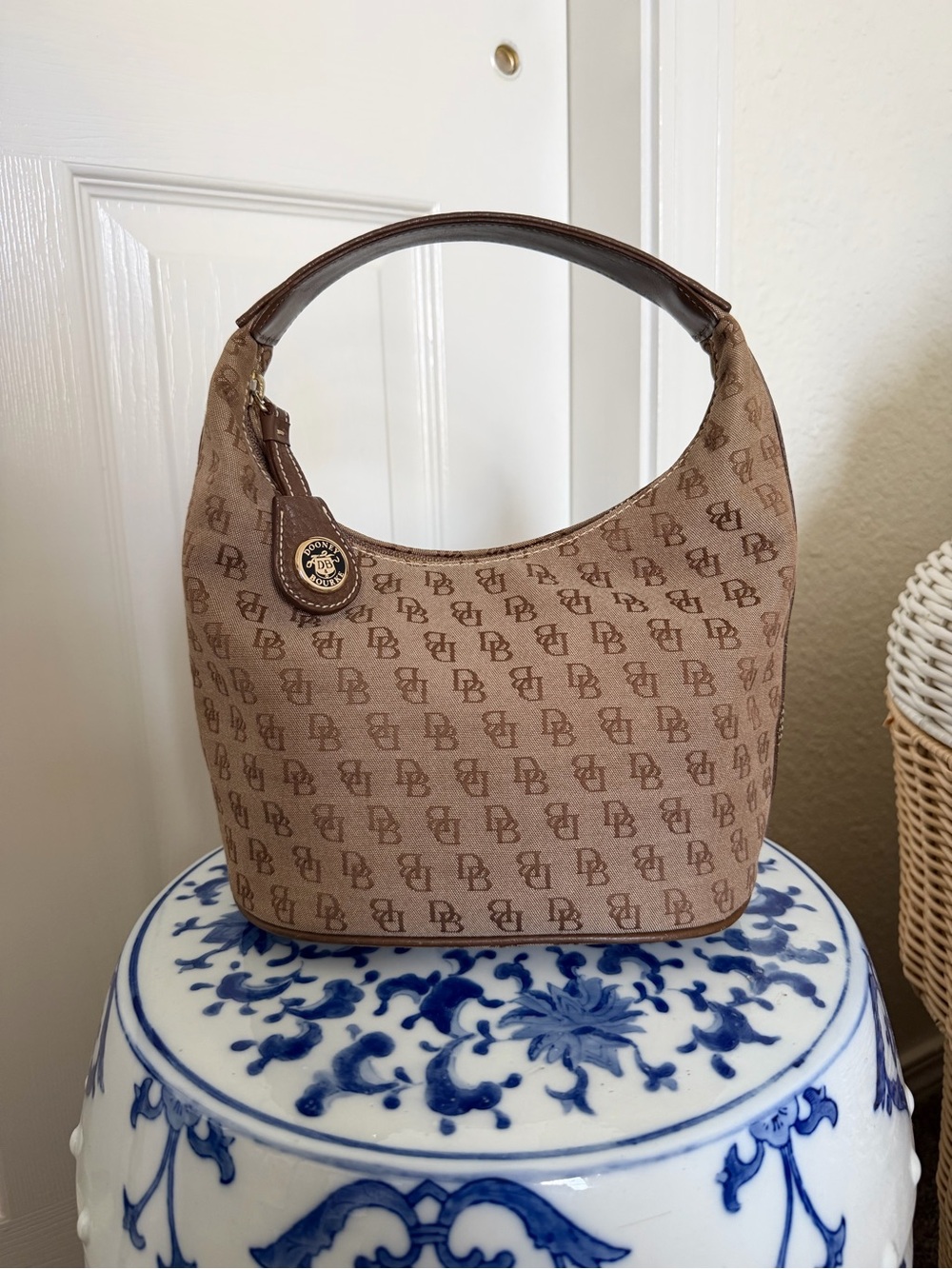 Dooney & Bourke Y2K Signature Monogram Hobo Bucket Bag - Picture 1 of 9